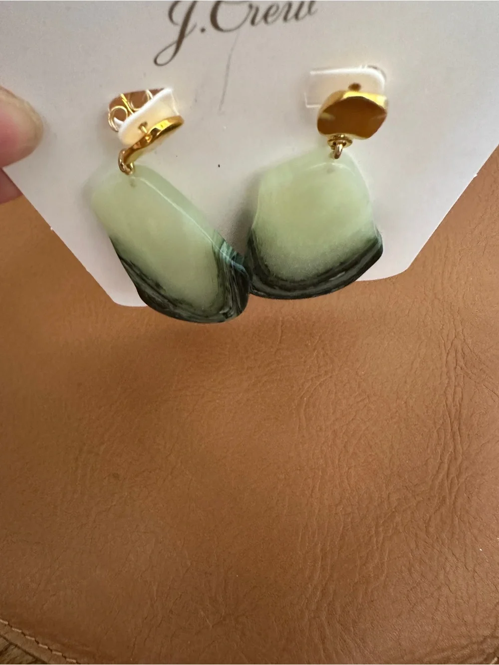 Made-in-Italy resin oblong drop earrings - Picture 2 of 4